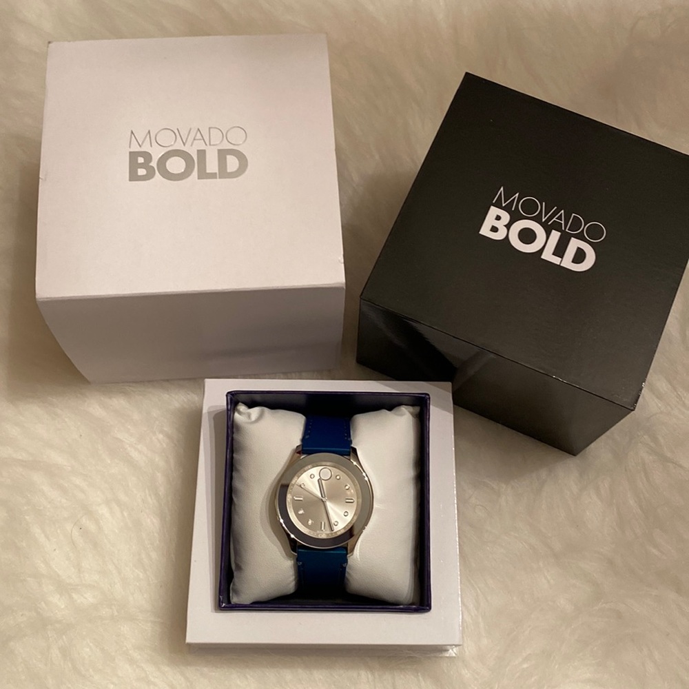 Movado Bold Women’s Teal silicone silver tone Sunray dial watch